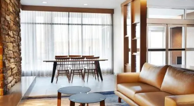 Fairfield Inn & Suites Sheboygan, Reserva ahora Hotel Hoteles en Sheboygan con aparcamiento, Aparcamiento