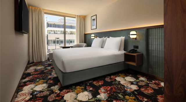 Двухместный номер Superior DUO Hotel Lisbon, Curio Collection by Hilton