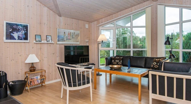 Quaint Holiday Home in Hemmet Jutland With Indoor Whirlpool, Забронировать Отель Хеммет 