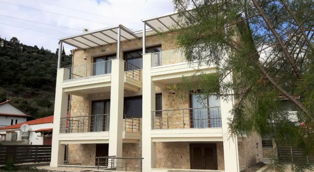 Villa Thalassa, Prenota Villa Dorida Grecia Centrale