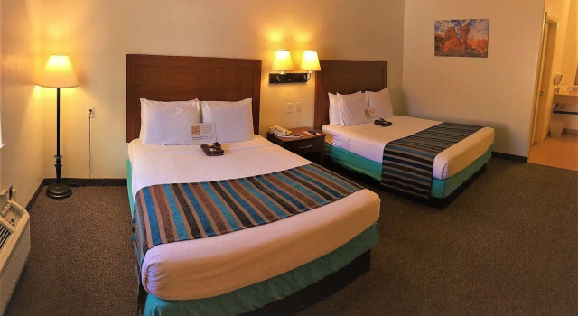 Adventure Inn Moab, Забронировать Мотель Отели Моав с бассейном, рядом с Дорога "Харрей Пасс", Бассейн