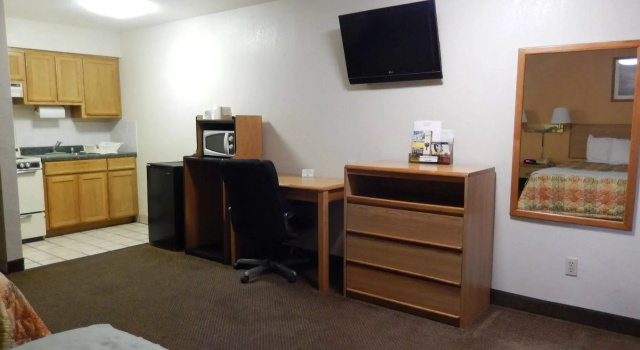Pearsall Executive Inn, Book Hotel Hoteller i Pearsall med parkering, Parkering