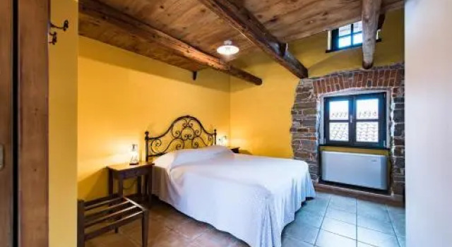 Marica, Prenota Hotel Kozana 