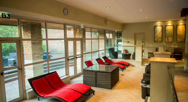 Thorpe Park Hotel and Spa, Забронировать Курортный отель Лидс Западный Йоркшир