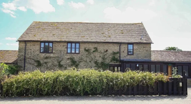 Luxury Cottage With Pool & Tennis, No Deposit