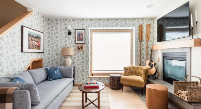 Corduroy Sage Avantstay Cozy & Cute Cabin w/ Deck Sleeps 21!, Varaa Hotelli Park City 