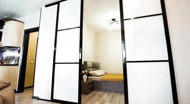Pritomskij 7/7 Dvuhkomnatnye apartamenty biznes-klassa s vidom na Tom', Забронировать Апартаменты/квартира Центральный район Кемерово