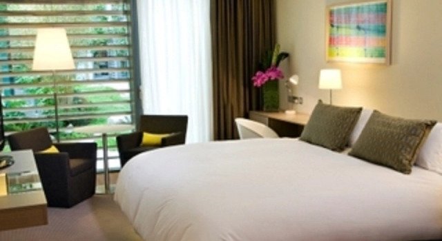 Номер Standard The Gibson Hotel Dublin City