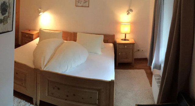 Hotel Chasa Sofia, Book Hotel Scuol Grisons