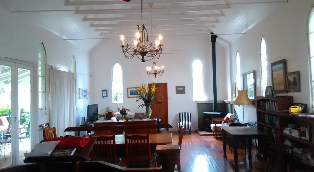 Old Church B&B, Book Bed and Breakfast Hoteller i Milford med parkering, Parkering