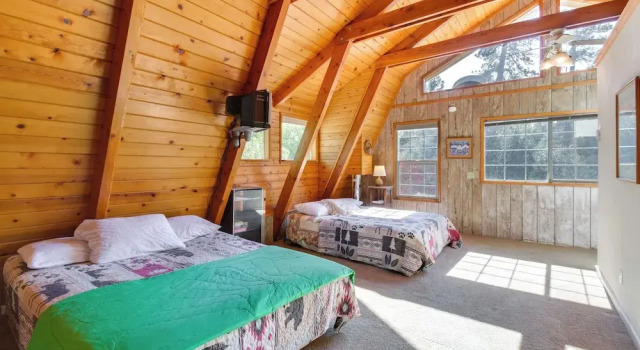 Play Golf & Unwind! Pine Mountain Lake Family Home