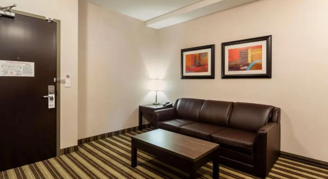 Двухместный люкс c 1 комнатой Best Western Plus Drayton Valley