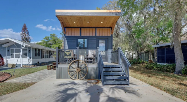 Rodeo Thrills & Backyard Bbqs! Lake Wales Retreat, Book Hotel Hoteller i River Ranch med parkering, Parkering