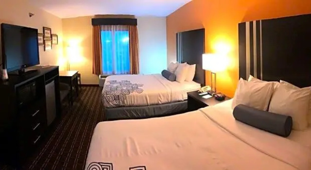 Двухместный люкс Standard Best Western Plus Bass Hotel & Suites