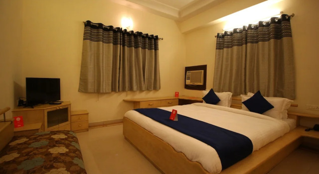 OYO 8949 Atman Bungalows, Rezervovat Hotel Hotely v Gujarat s parkováním, Parkování