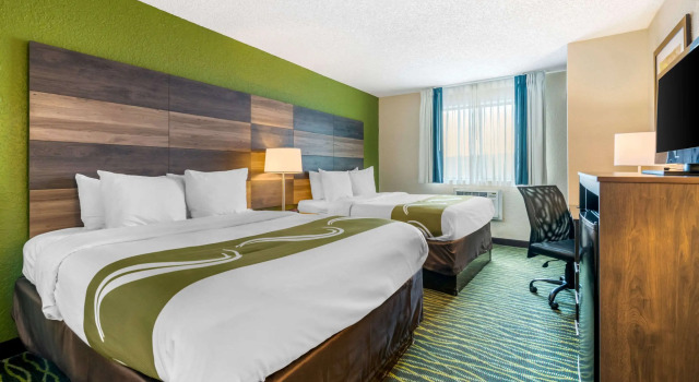 Четырёхместный номер Standard Quality Inn & Suites Leesburg Chain of Lakes