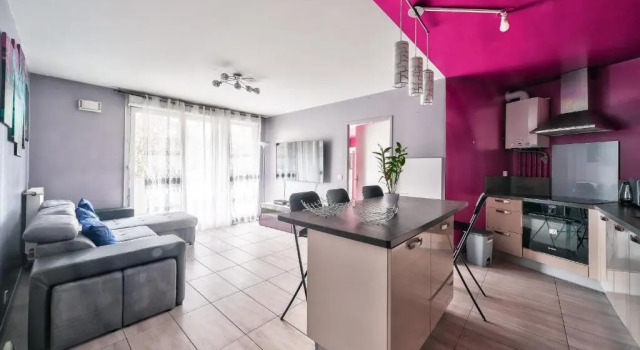 Апартаменты Nice 2 BDR in Rosny-sous-Bois