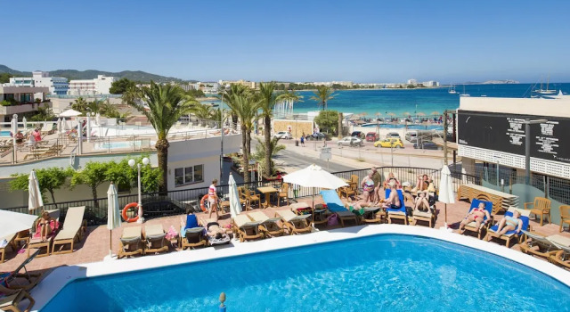 Двухместный номер Standard с балконом и с видом на море Hotel Osiris Ibiza