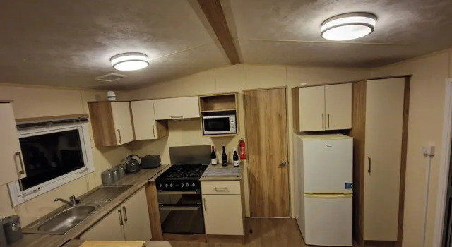 Serene Chalet Retreat in Chichester, Забронировать Шале Виллы Исторического графства Суссекса, Вилла