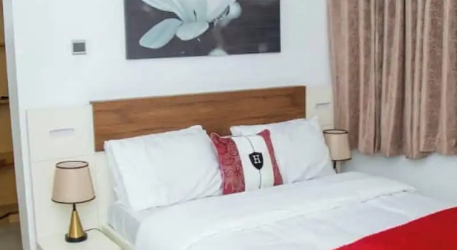 Lia's Court Apartment, Prenota Appartamento Hotel a Bwari con parcheggio, Parcheggio