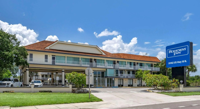 Rodeway Inn Central Clearwater Beach, Book Hotel Clearwater Beach Clearwater-St Pete Beaches