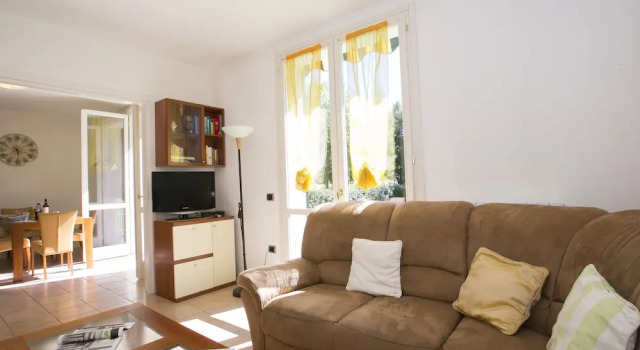 A Modern and Cozy Furnished Apartment With Garden, Book Apartment Porlezza Lake Lugano