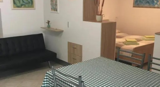 Apartment Filipas, Prenota Appartamento Hotel a Isole Quarnerine con parcheggio, Parcheggio