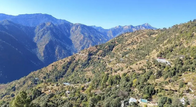 Cozy Kanatal Hotel And Resort, Rezervovat Lázně / Resort Kanatal Uttarakhand