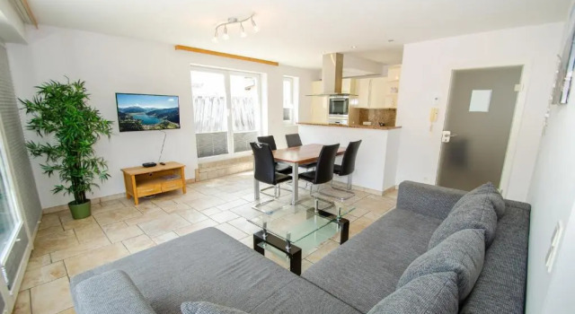 Апартаменты Пентхаус с 2 комнатами с балконом Penthouse in the heart of Zell am See