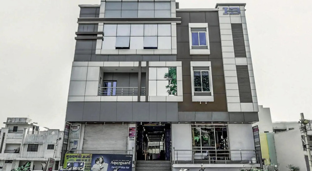 OYO Rooms Sai Baba Mandir Abu Road, Забронировать Отель Отели штата Раджастхана с парковкой, Парковка
