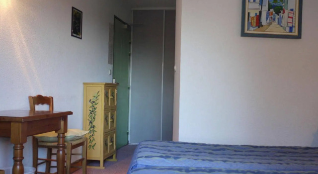 Castel Mireio, Prenota Ostello Ostelli a Cairanne, Ostello