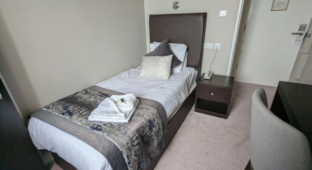 Номер Standard Alexandra Hotel