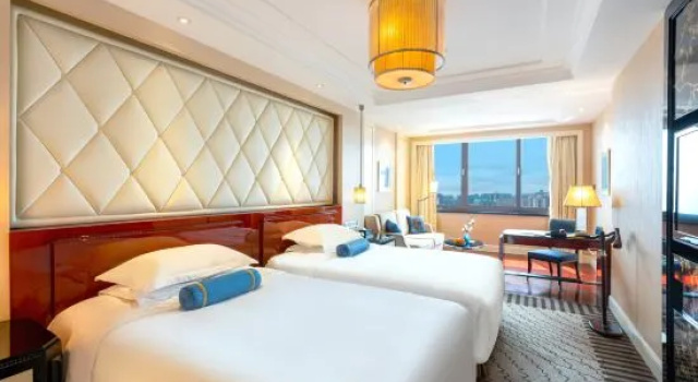 Номер Executive Yun-Zen Jinling World Trade Plaza Hotel