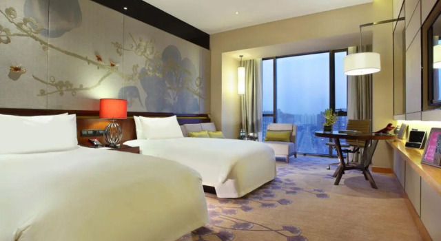 Двухместный номер Standard Crowne Plaza Chengdu West by IHG
