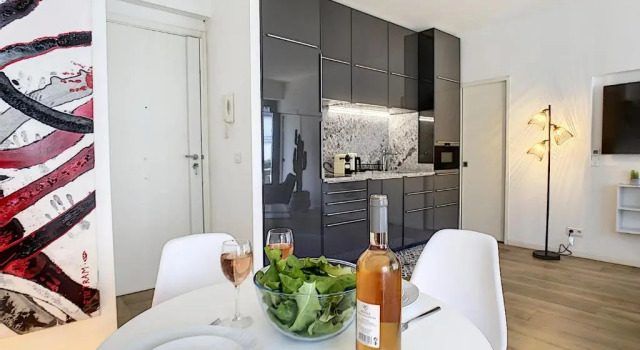Апартаменты Nestor&Jeeves - REINE MARIE TERRASSE - Central - Very close sea - Top floor