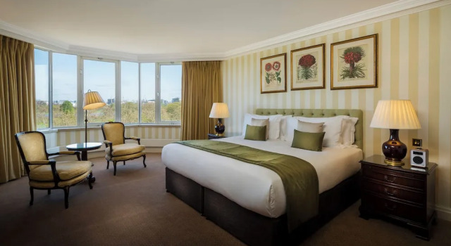 Апартаменты Deluxe с 4 комнатами Cheval Thorney Court at Hyde Park