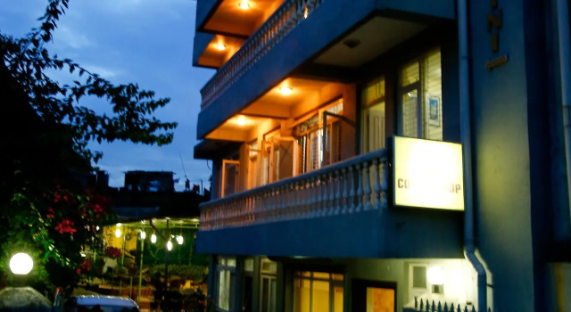Hotel Nandini, Забронировать Отель Асуиннатх Катманду