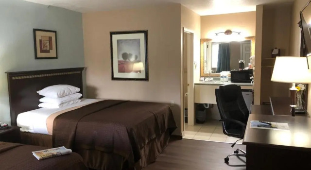 Четырёхместный номер Deluxe Valueinn Eugene - Airport