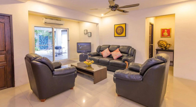 Villa Waree 5 minutes from City and Beach