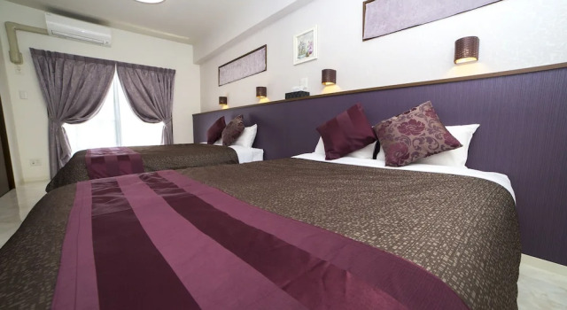 Четырёхместный люкс с балконом Cozy Stay In Itoman