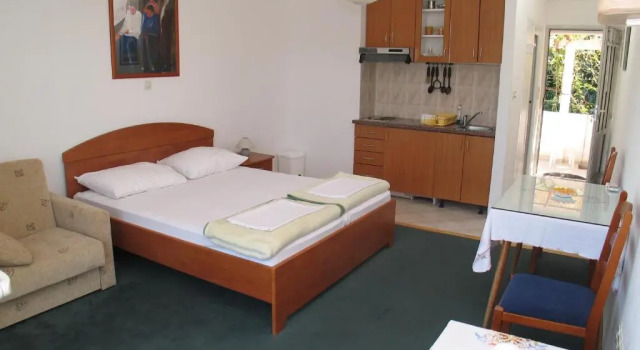 Студия с балконом и с видом на море Apartments Bicanic