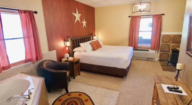 Люкс Deluxe Hotel Frankfort & Restaurant
