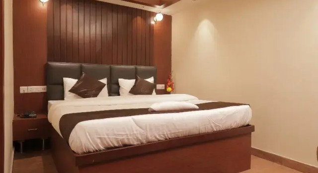 Номер Premium The Lake Hotel