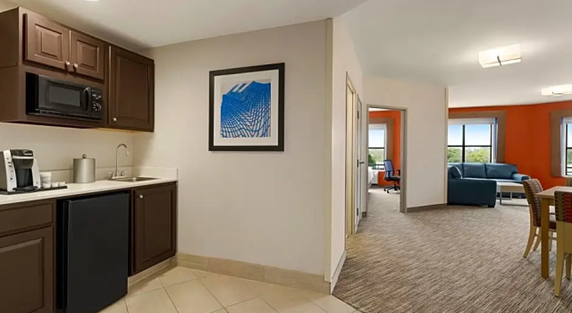 Люкс Holiday Inn Express & Suites Mt. Pleasant by IHG