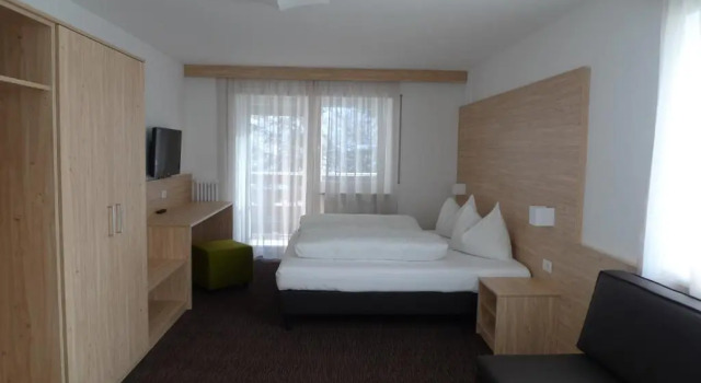 Трёхместный номер Standard Hotel Stifter