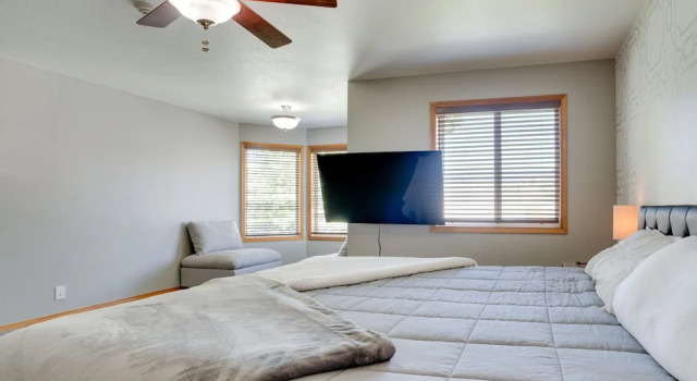 Moses Lake Vacation Rental w/ Hot Tub & Game Room, Rezerwuj Dom wakacyjny Moses Lake Waszyngton