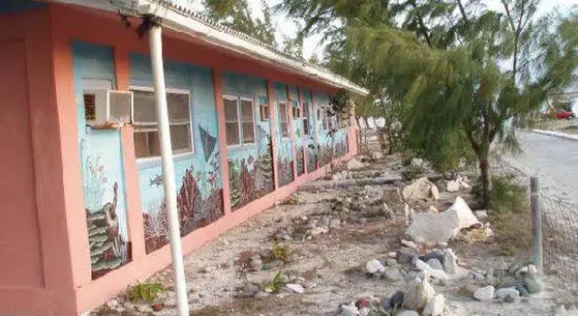 Tradewinds Guest Suites, Rezervovat Penzión Cockburn Town Ostrovy Turks a Caicos