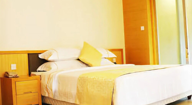 Fenghuang Shanshui Sea Park Seaview Holiday Hotel, Rezerwuj Hotel Hotele 4-gwiazdkowe w Guangdong, 4*