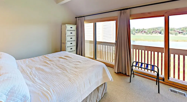 76 Vantage Court Condo 2 Bedrooms 2.5 Bathrooms Condo