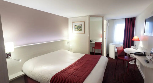 Номер Superior Logis Hôtel Alizéa Le Mans Nord